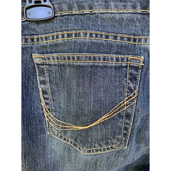 Reaction Kenneth Cole Jeans Womens Size 2 Casual Denim Straight Leg Medium wash - Picture 5 of 5